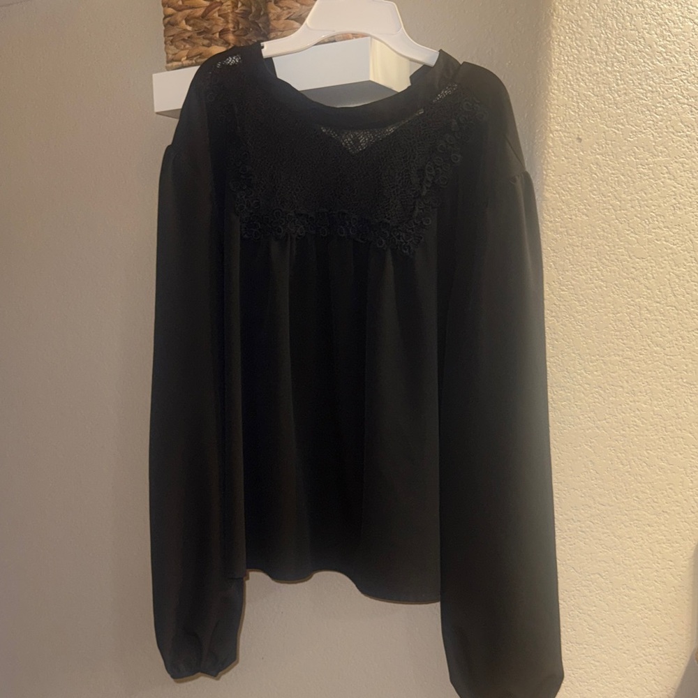 Elegant Black Lace Women's Top